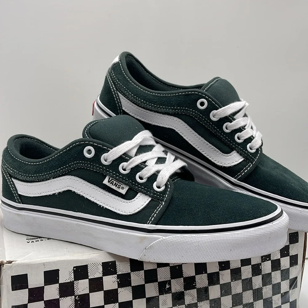 Vans Men’s Kyle Walker
Navy/Stv Navy
VN0A5JIENGJ
Sneakers - Picture 5 of 16